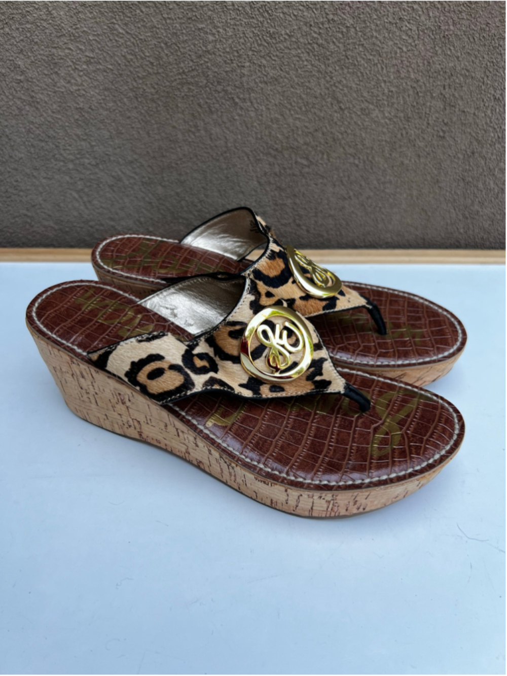Sam Edelman Wedge Sandals Size 8.5 Leather Leopard Print Gold Logo RUTH Style
